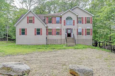 153 Totteridge Road, Bushkill, PA 18324