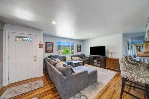 245 Green Street, Portola, CA 96122