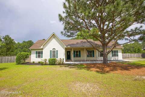102 Willow Creek Lane, Pinebluff, NC 28373