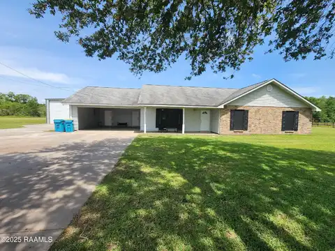 1034 Mitchell Boyer Road, Breaux Bridge, LA 70517