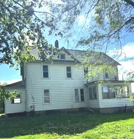 11491 Main, LENA, IL 61048