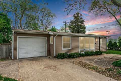 1103 CAMPUS HILLS, ROCKFORD, IL 61103