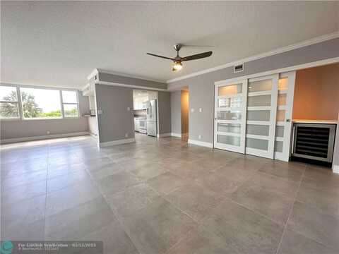 112 N Birch Rd, Fort Lauderdale, FL 33304