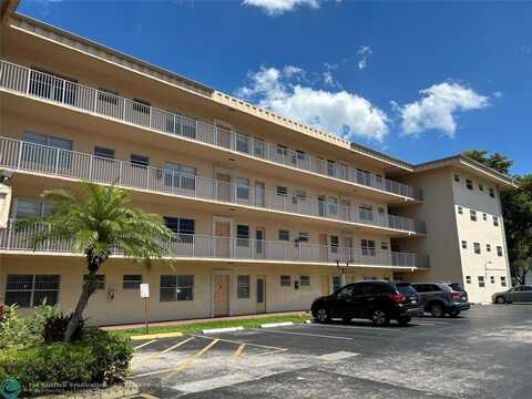 4191 NW 41st St, Lauderdale Lakes, FL 33319