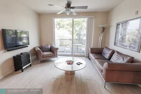 2421 NE 65th St, Fort Lauderdale, FL 33308