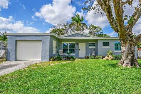 6157 Hogan Creek Rd, Margate, FL 33063