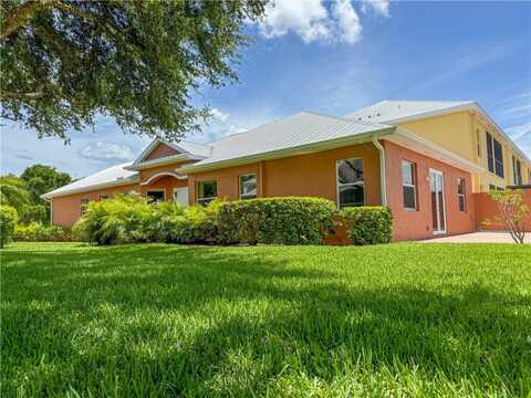 4565 Bridgepointe Way, Vero Beach, FL 32967