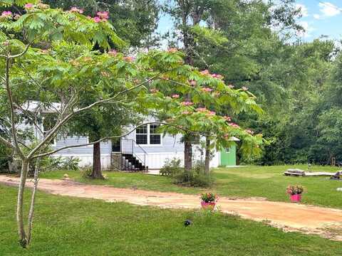 150 Beeline St, Wewahitchka, FL 32465