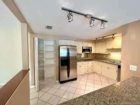 200 SE Four Winds Drive, Stuart, FL 34996