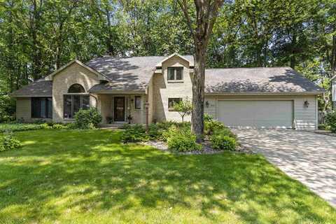 2060 TRISSINO Way, GREEN BAY, WI 54313