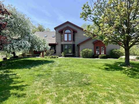 86 LEDGEBROOK Drive, FOND DU LAC, WI 54935