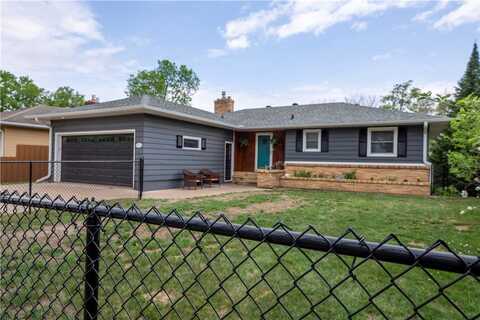 2126 Hogeboom Avenue, Eau Claire, WI 54701