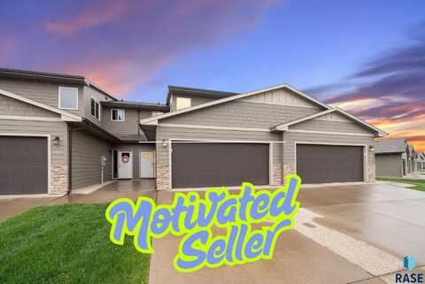 5503 S Seville Pl, Sioux Falls, SD 57108