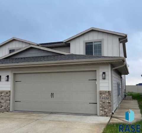 9439 W Dolores Dr, Sioux Falls, SD 57106