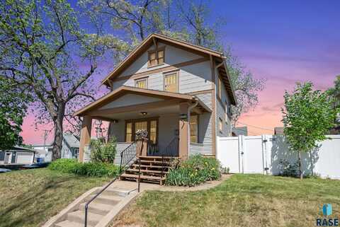 822 W 12th St, Sioux Falls, SD 57104
