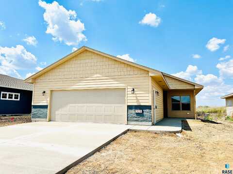 521 S Big Stone Ave, Sioux Falls, SD 57106
