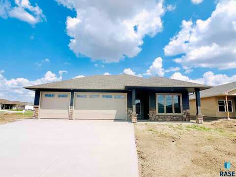 2308 E Brek St, Brandon, SD 57005