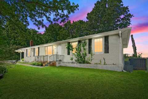 1872 River Road, Clarksville, TN 37040