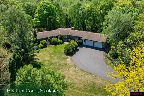 15 S Pilot Court, Mankato, MN 56001