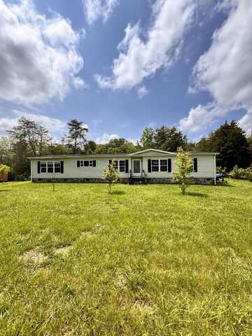 701 County Road 616, Athens, TN 37303