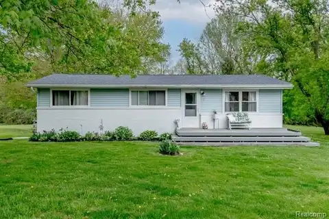 4471 HUCKLEBERRY Circle, Columbiaville, MI 48421