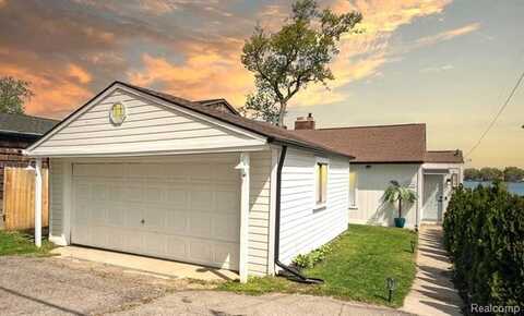 5096 DURNHAM Drive, Waterford, MI 48327