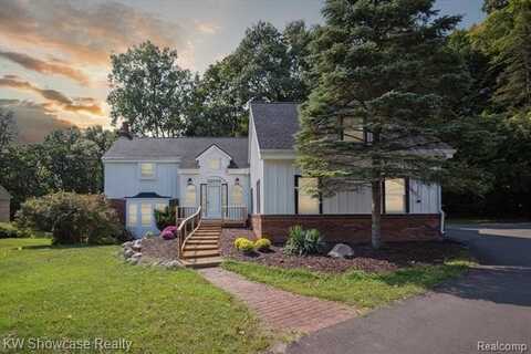 38996 HOLSWORTH Court, Farmington Hills, MI 48331