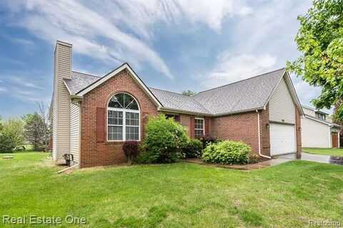 9238 APPLEVIEW, Brighton, MI 48116