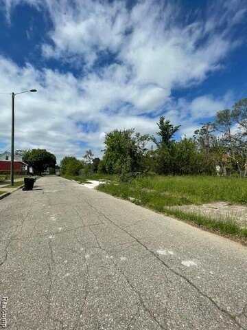 3820 ROLF, Detroit, MI 48214