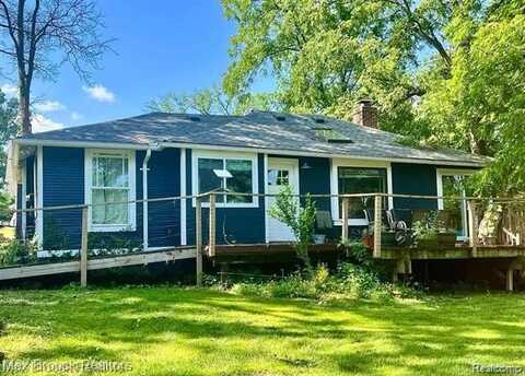 4995 LOCKHART Street, West Bloomfield, MI 48323