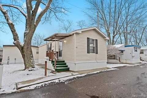 22600 MIDDLEBELT Road, Lot A-27, Farmington Hills, MI 48336
