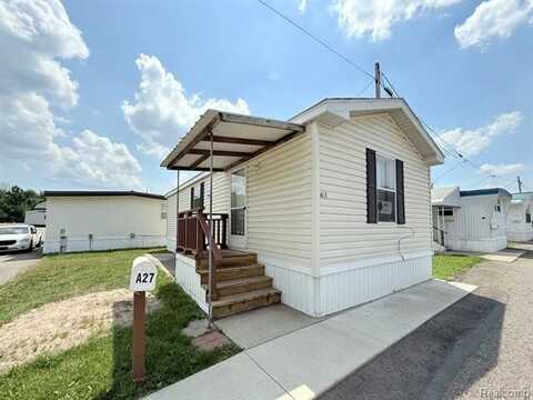22600 MIDDLEBELT Road, Lot A-27, Farmington Hills, MI 48336