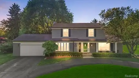 7174 Glengrove Drive, Bloomfield Hills, MI 48301