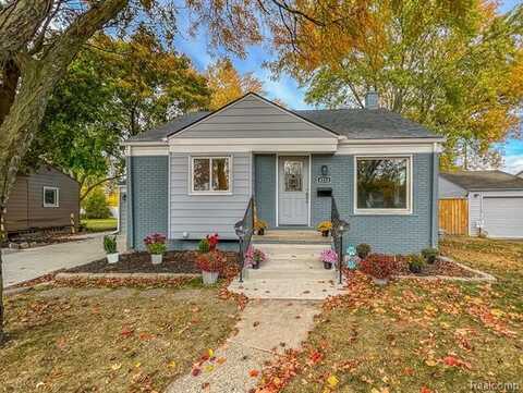 4214 BERKSHIRE Road, Royal Oak, MI 48073