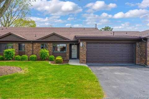 718 COUNTRY CLUB Drive, Saint Clair Shores, MI 48082