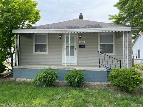 8662 PAIGE Avenue, Warren, MI 48089