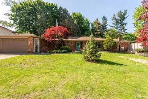 4371 Waverly Drive, Waterford, MI 48329