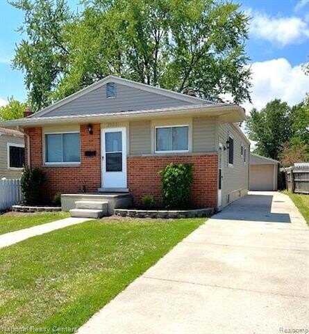 29001 TAYLOR Street, Saint Clair Shores, MI 48081