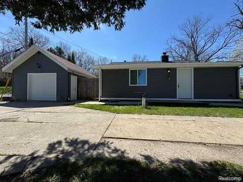 4915 Clarkston Road, Clarkston, MI 48348