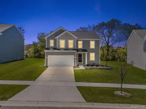 346 QUARTZ Way, White Lake, MI 48386