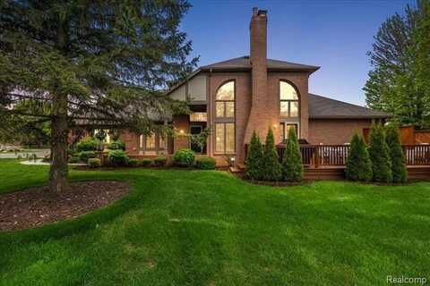 54700 Kingsley Court, Shelby, MI 48316