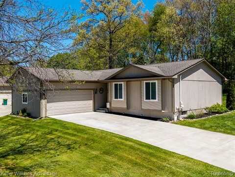 504 GLENWYTH Road, Brighton, MI 48116