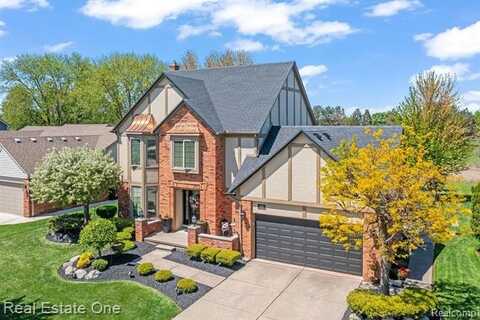 14935 CROFTON Drive, Shelby, MI 48315