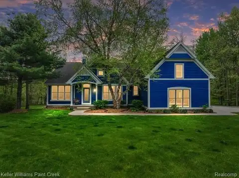 1355 W Buell Road, Oakland, MI 48363