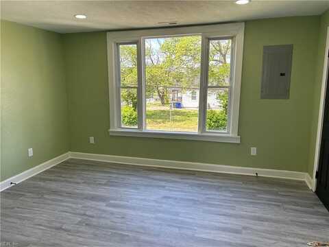6500 Partridge Street, Norfolk, VA 23513