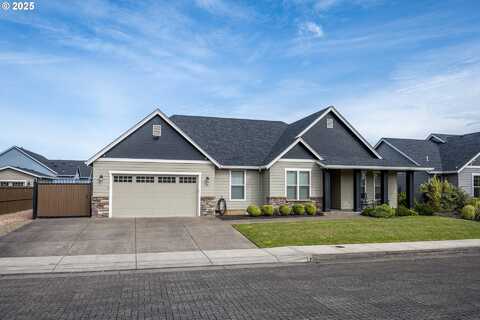 93 BOBBY JONES AVE, Creswell, OR 97426