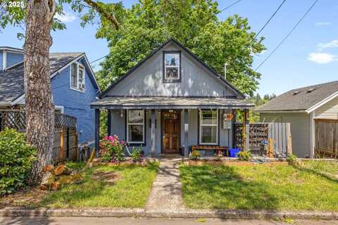 709 10TH ST, Oregon City, OR 97045