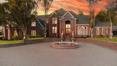 20417 SW Inglis DR, Beaverton, OR 97007