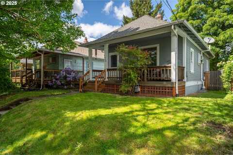 4415 SE SALMON ST, Portland, OR 97215