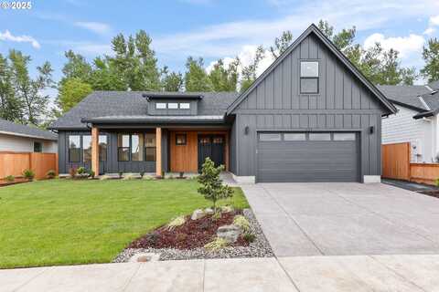 648 Parker LOOP, Silverton, OR 97381